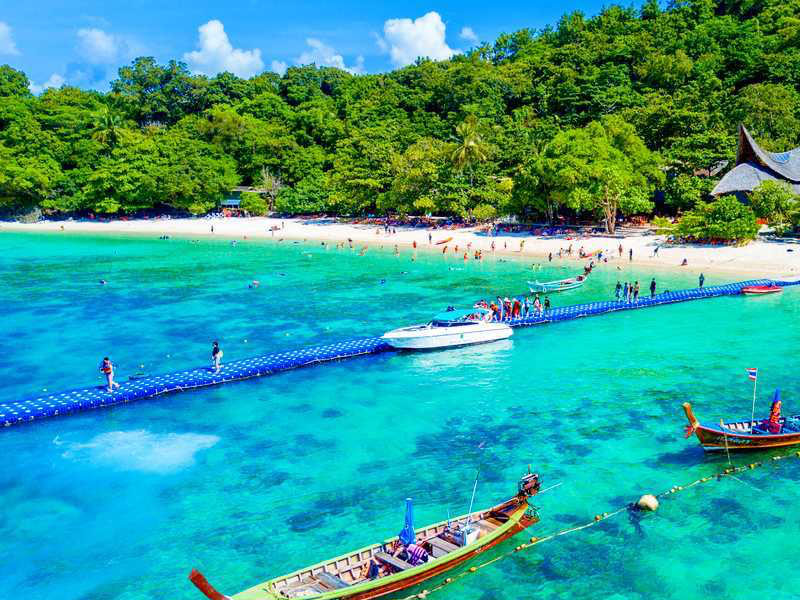 Private Catamaran Maiton and  Coral Islands